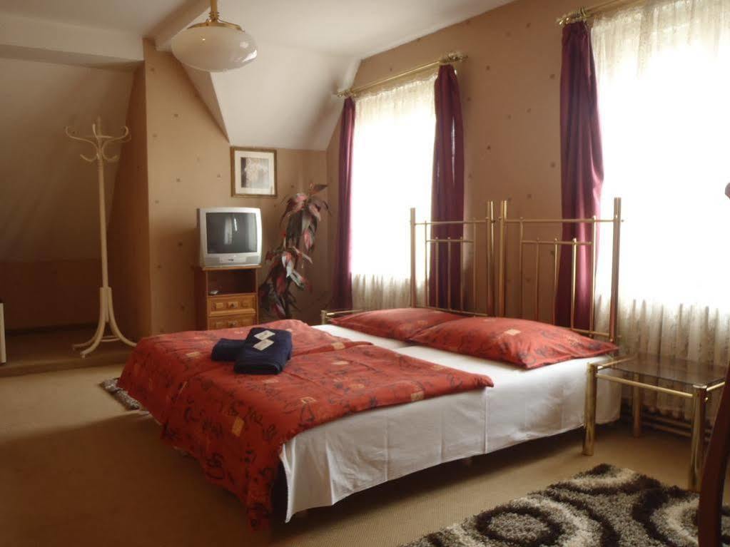 Hotel Green House Теплице Екстериор снимка